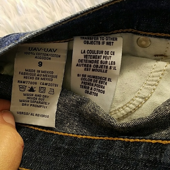 Tommy Hilfiger jean shorts - Picture 5 of 6